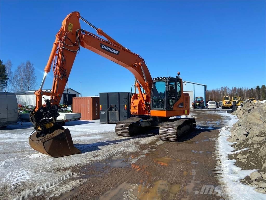 Doosan DX 235 LCR Telakaivukoneet