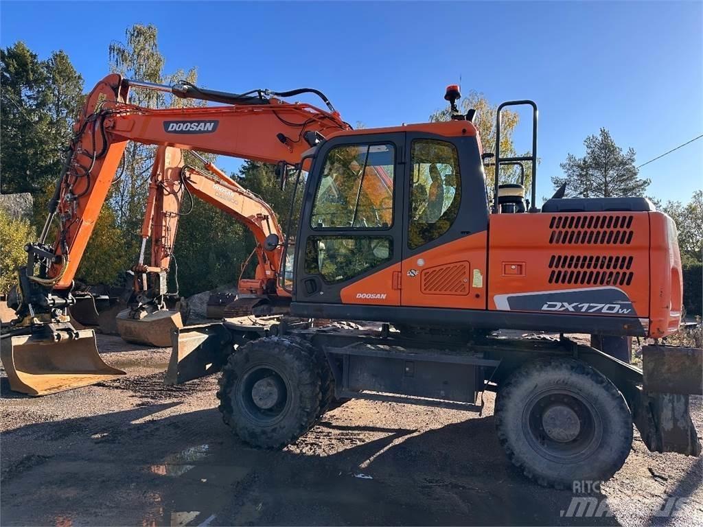 Doosan DX170W-5 Pyöräkaivukoneet