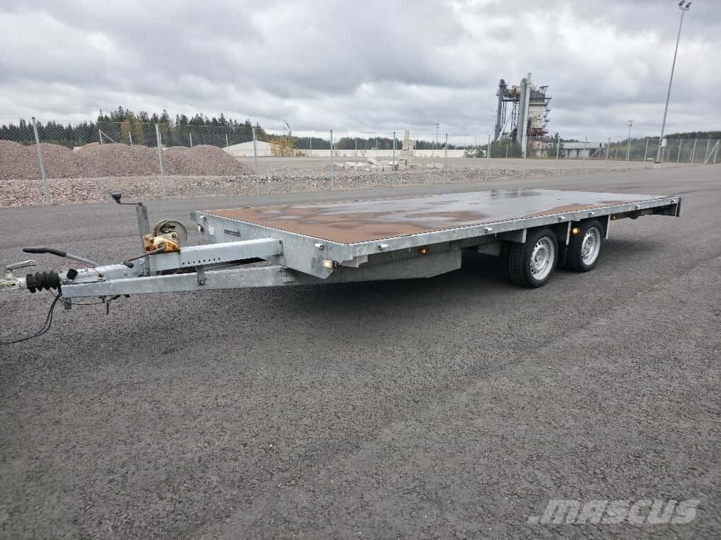 Eduard P4 3000kg Lavaperävaunut