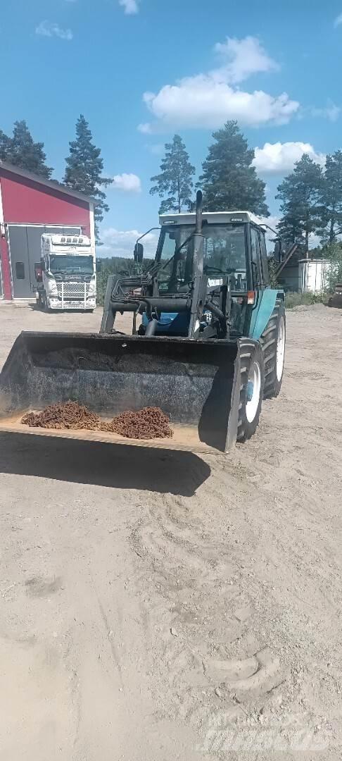 Ford 4830 Traktorit