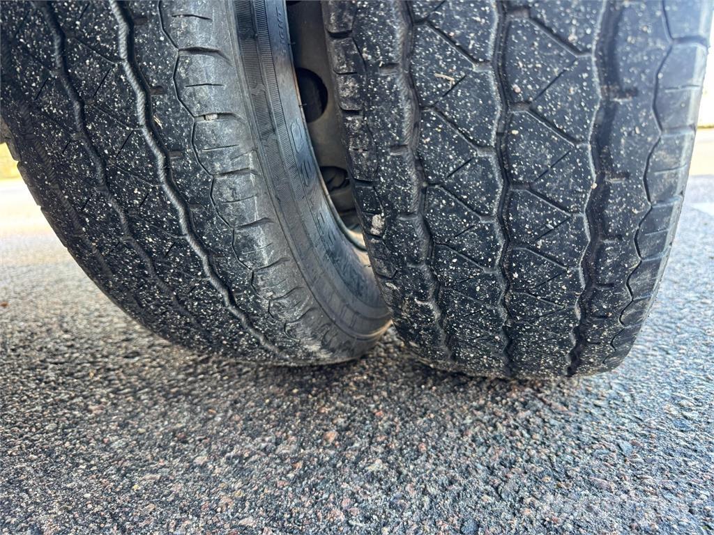 Ford Transit Pakettiautot