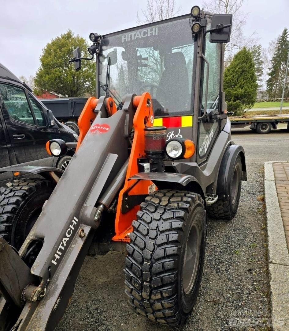 Hitachi ZW75 Pienkuormaajat