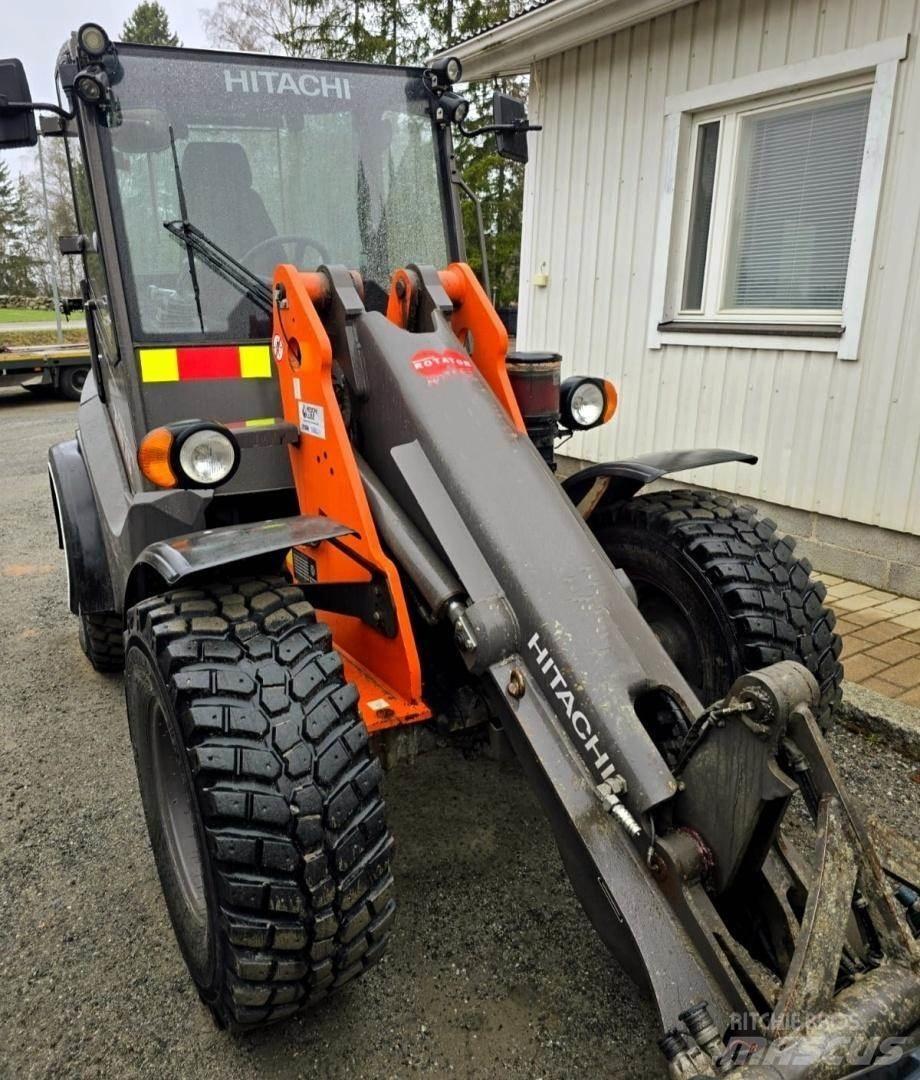 Hitachi ZW75 Pienkuormaajat