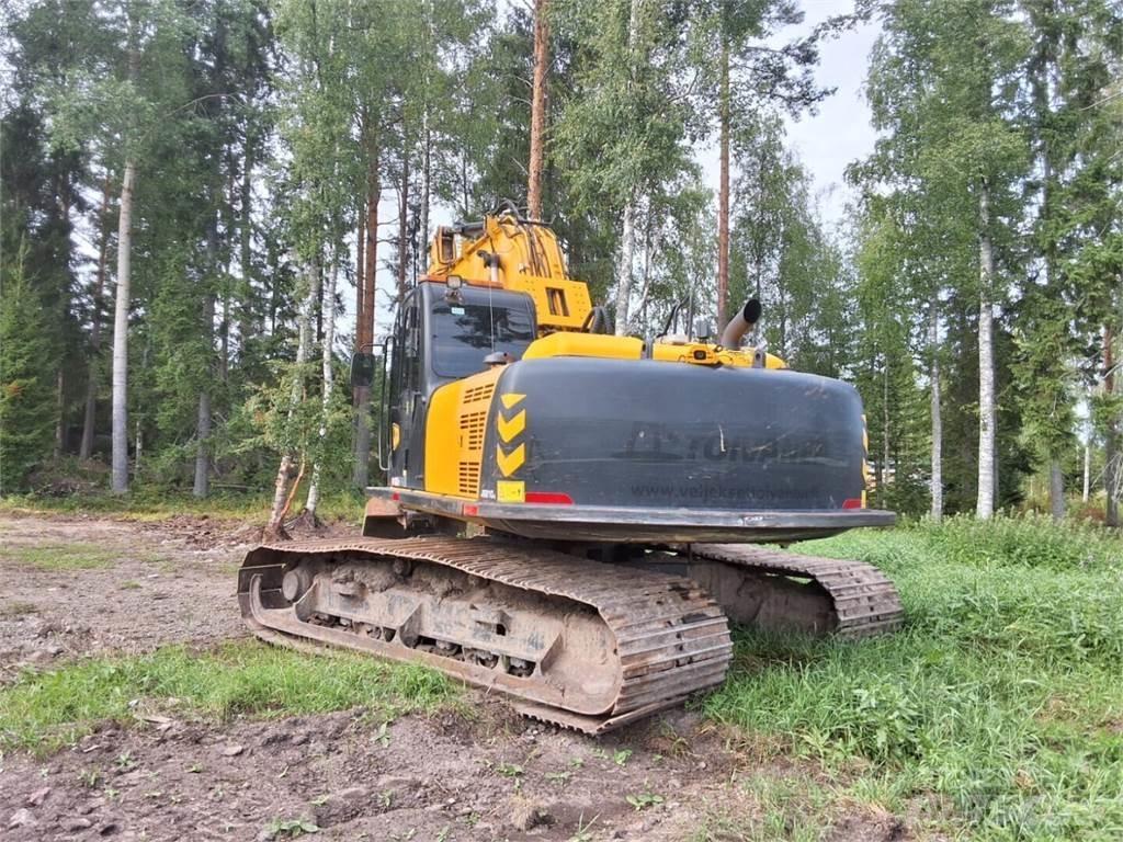 JCB 210 LCT4 Telakaivukoneet