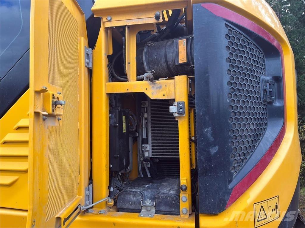 JCB 245XR Telakaivukoneet