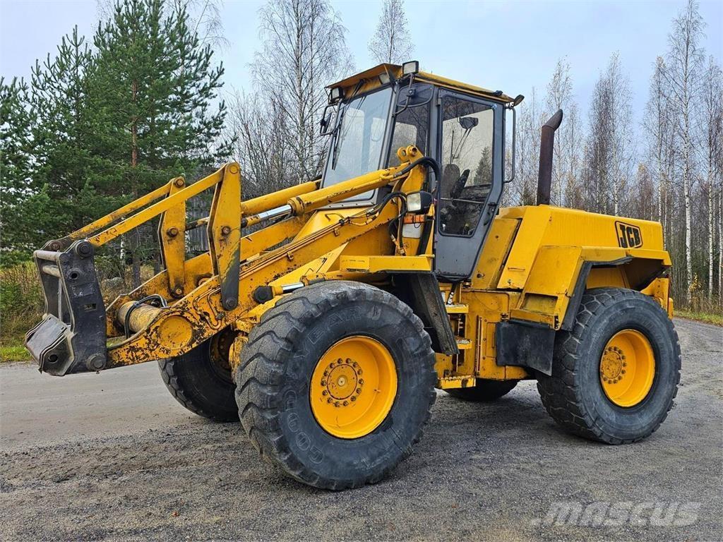 JCB 425 Pyöräkuormaajat