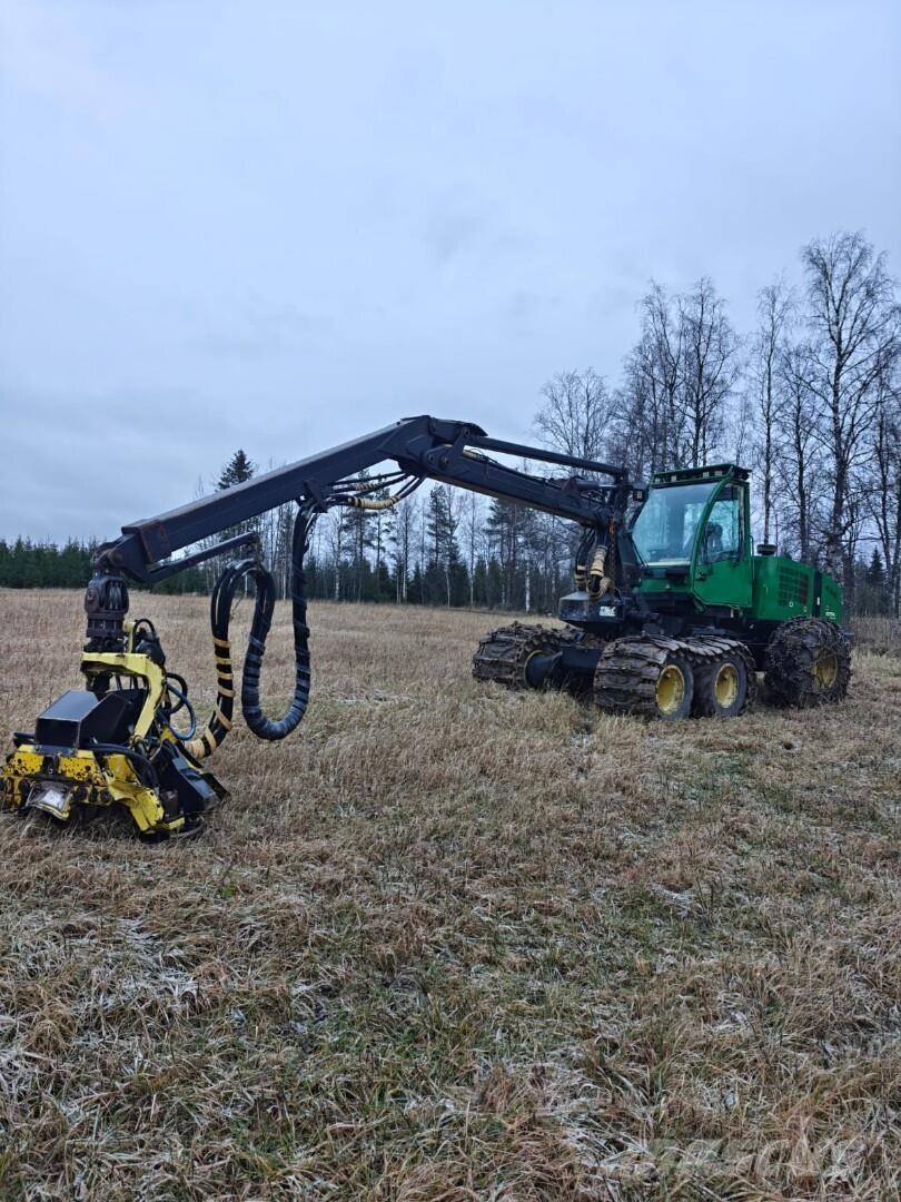 John Deere 1070 D Harvesterit