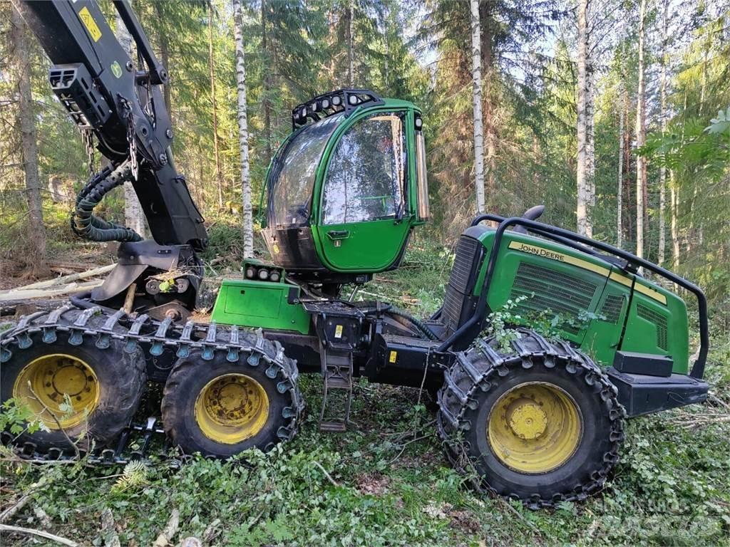 John Deere 1170 E Harvesterit