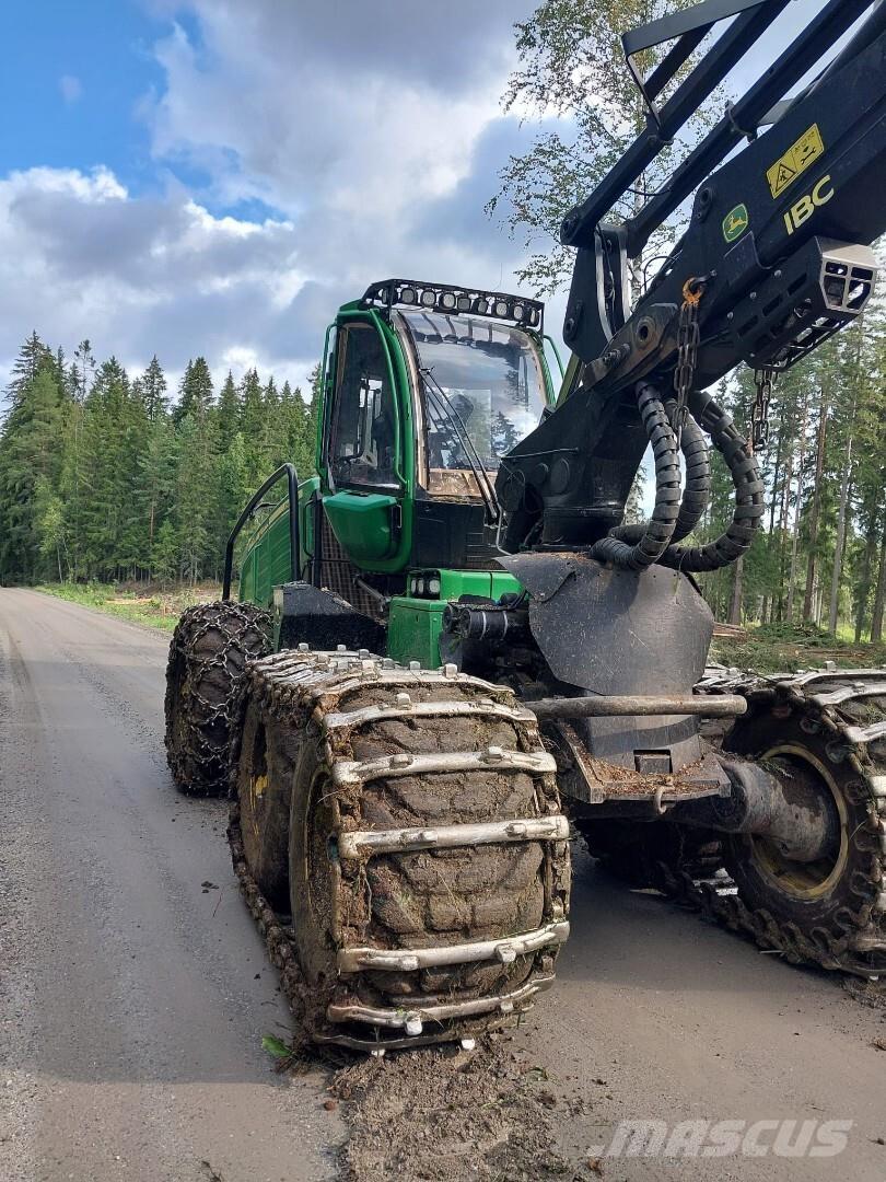 John Deere 1270 G Harvesterit