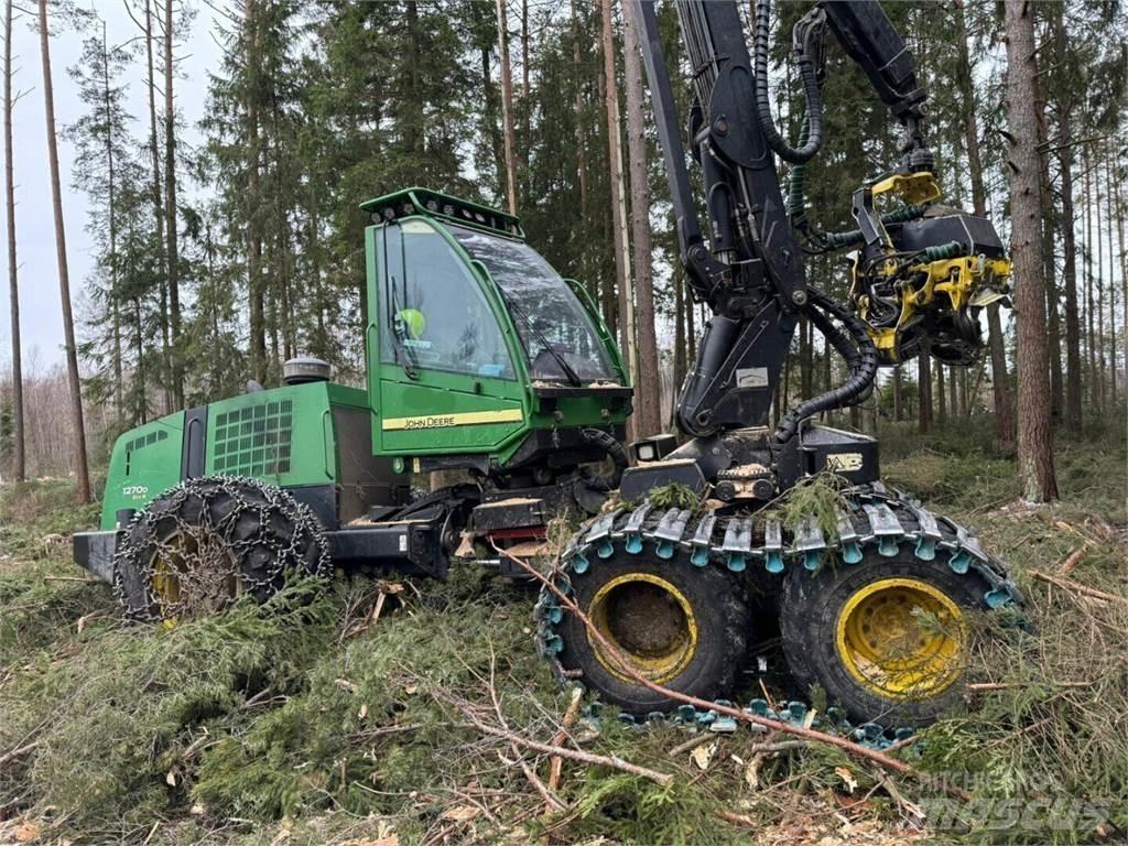 John Deere 1270D Harvesterit