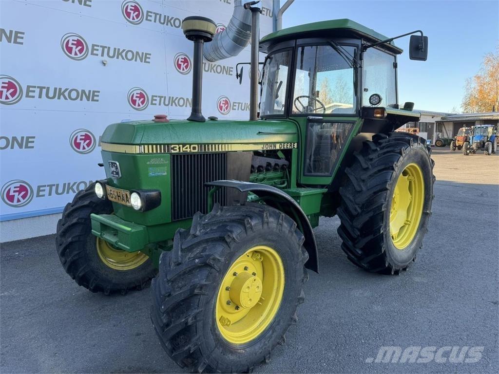 John Deere 3140 Traktorit