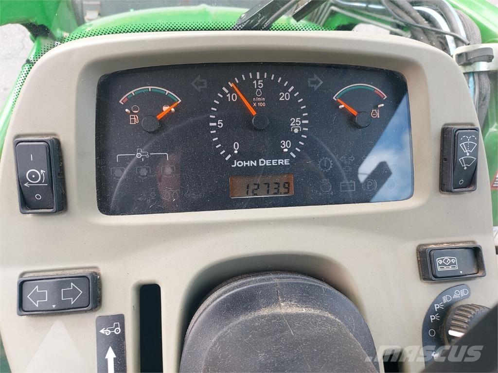John Deere 3720 Traktorit