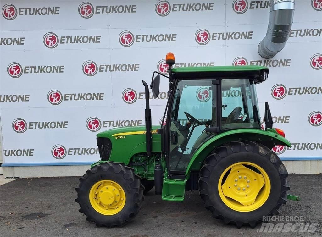 John Deere 5055e Traktorit
