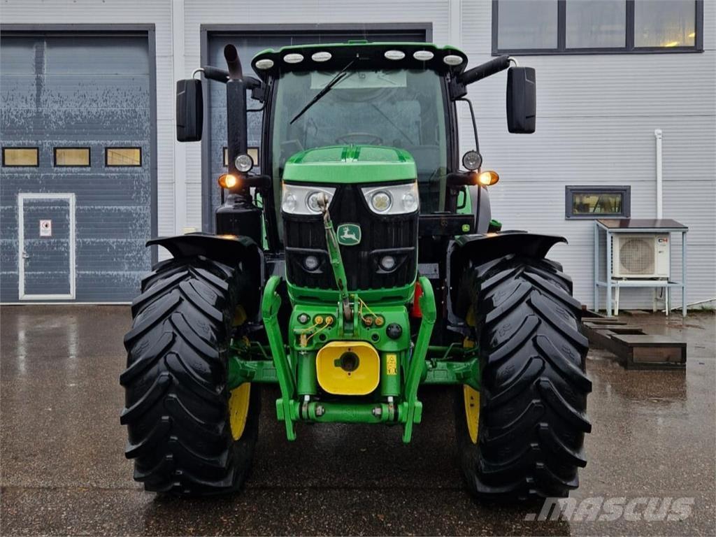 John Deere 6155 R Traktorit
