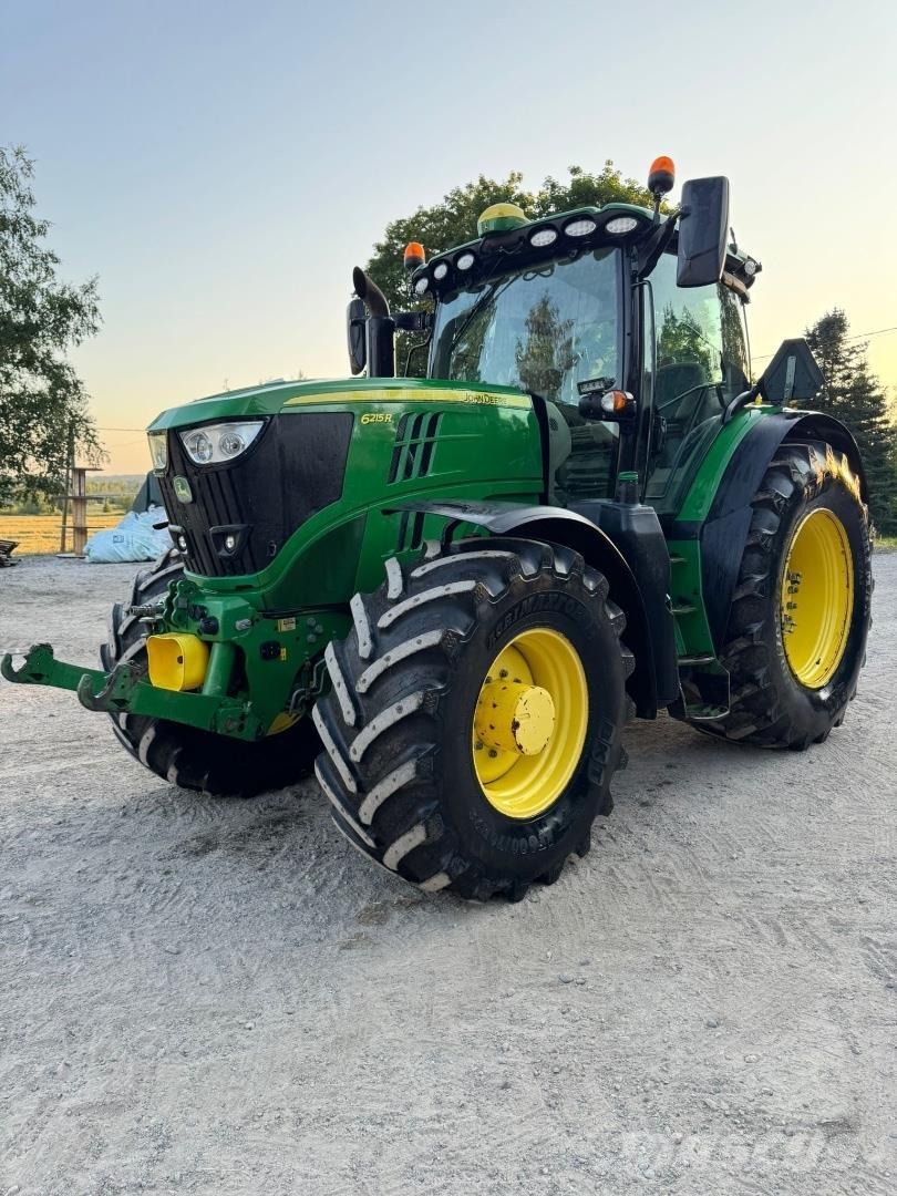 John Deere 6215R Traktorit