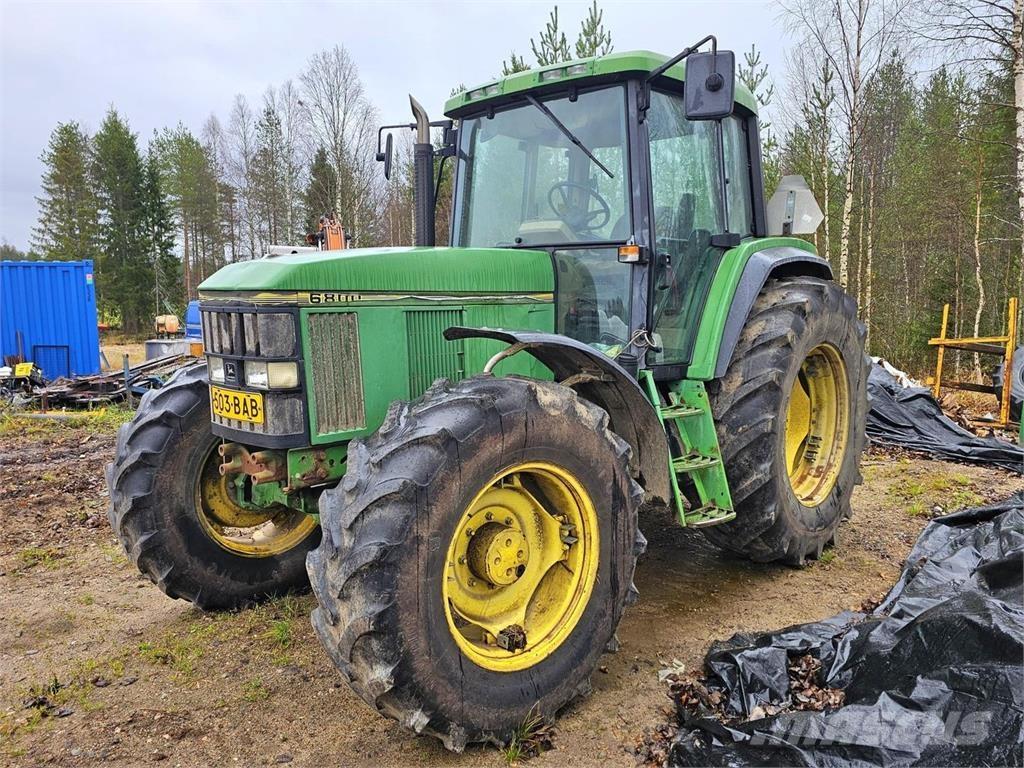 John Deere 6800 Traktorit