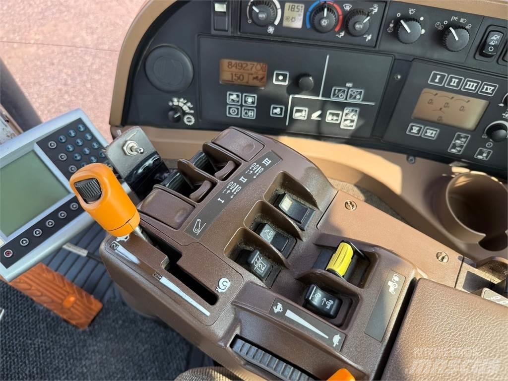 John Deere 8330 Traktorit