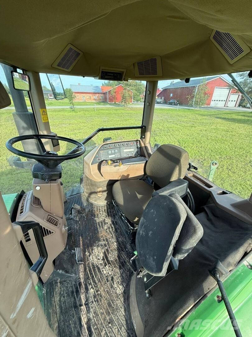 John Deere 8400T Traktorit