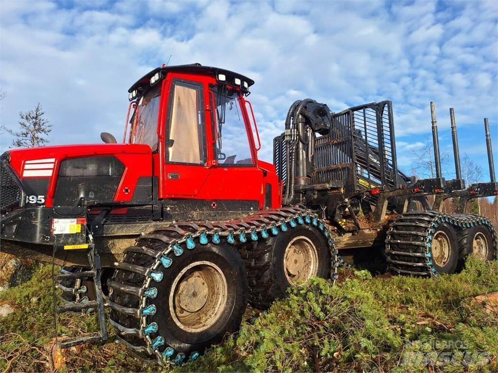 Komatsu 895 Kuormatraktorit