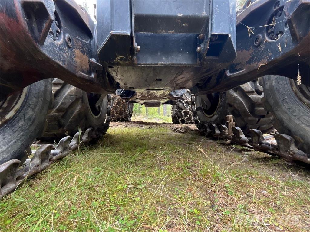 Komatsu 901 Harvesterit