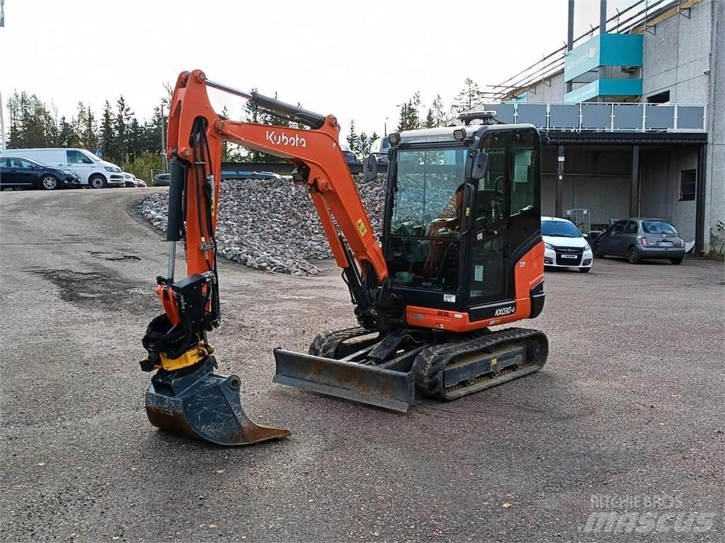 Kubota KX 030-4 Minikaivukoneet < 7t