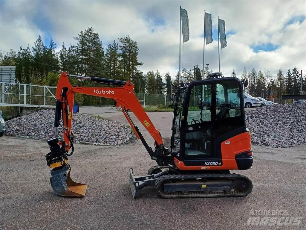 Kubota KX 030-4 Minikaivukoneet < 7t