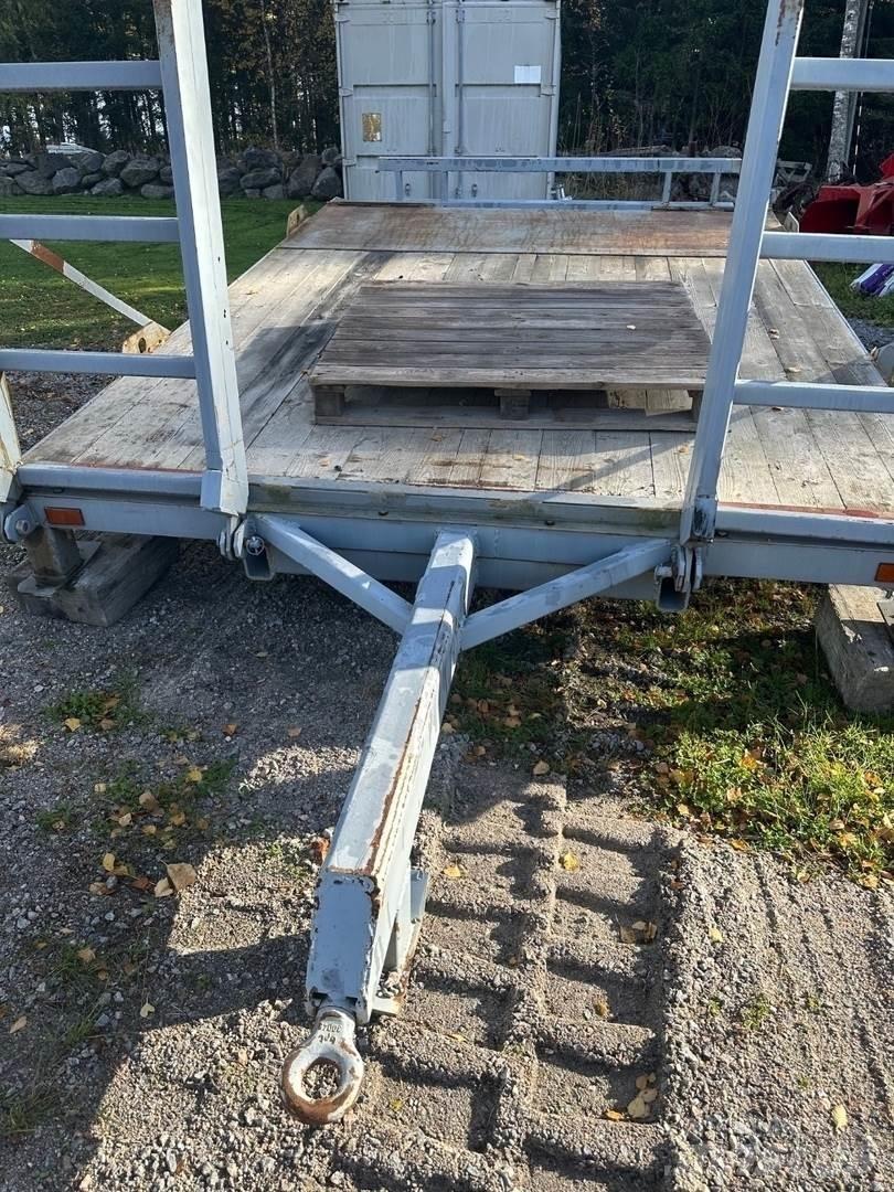  Kuljetuslavetti Muut perävaunut