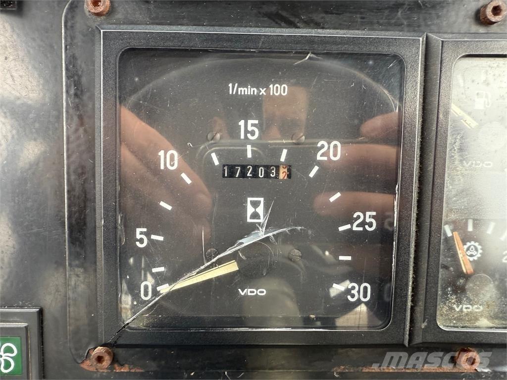 Lännen 540. 4x4 Kaivurikuormaajat