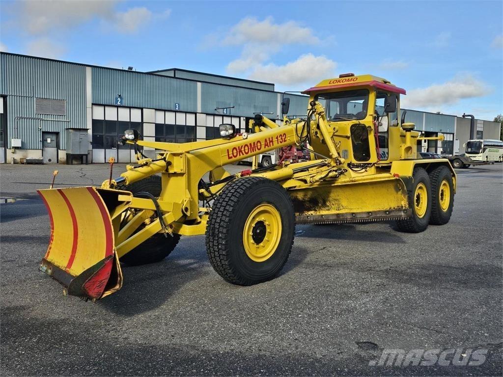 Lokomo AH 132 C Tiehöylät