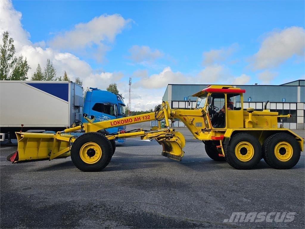 Lokomo AH 132 C Tiehöylät