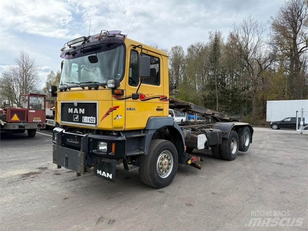 MAN 19.403 4x4 + 2 Tienhoitoautot