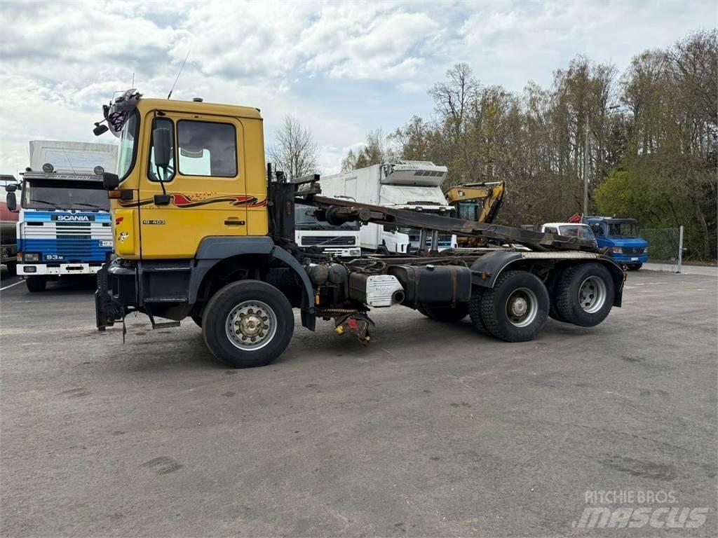 MAN 19.403 4x4 + 2 Tienhoitoautot