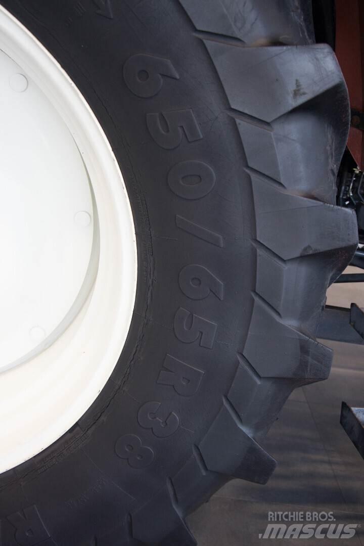 New Holland M135 Traktorit