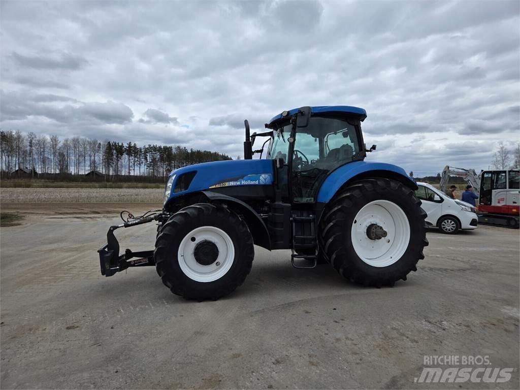 New Holland T7030 Traktorit