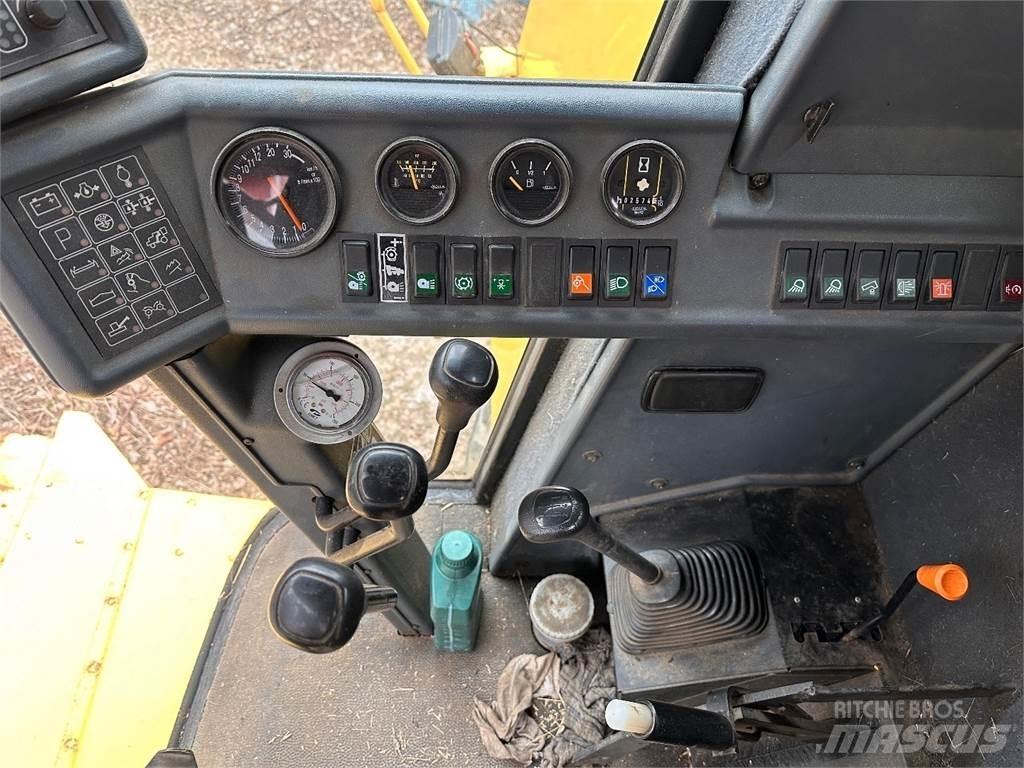 New Holland TC56 Leikkuupuimurit