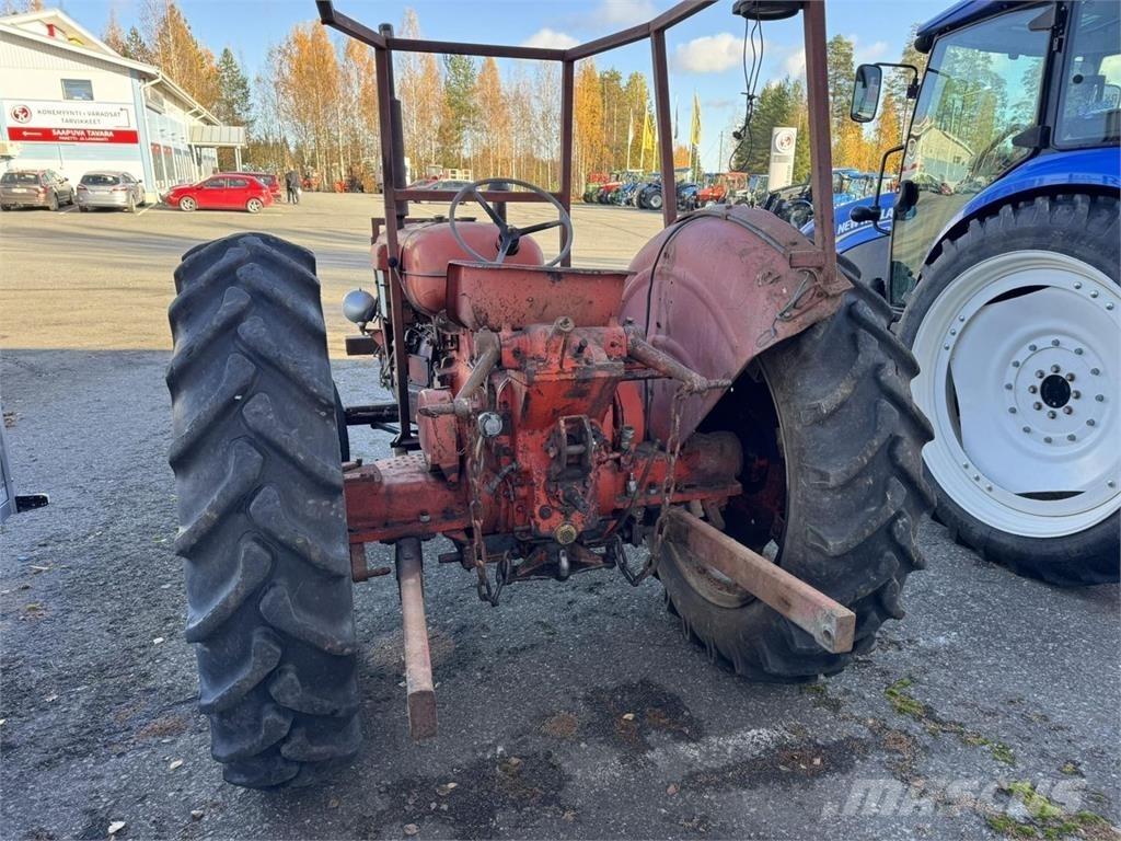 Nuffield 460 Traktorit