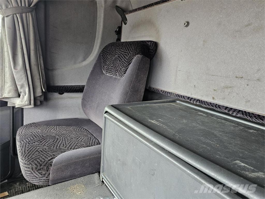 Scania 164L 6x2 Puuautot