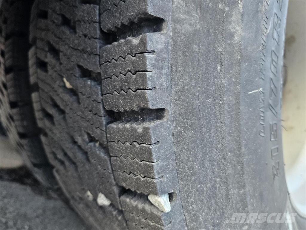 Scania 94L 4X2 Umpikorikuorma-autot