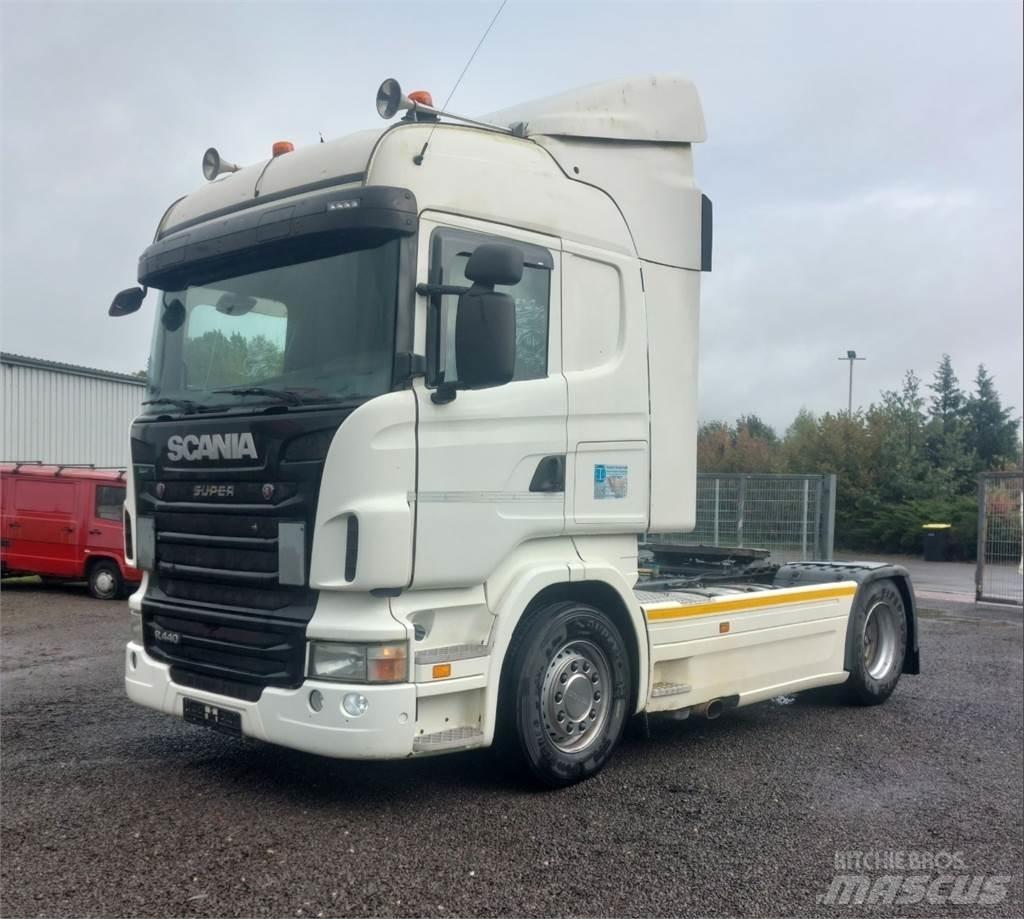 Scania R440 4x2 Vetopöytäautot