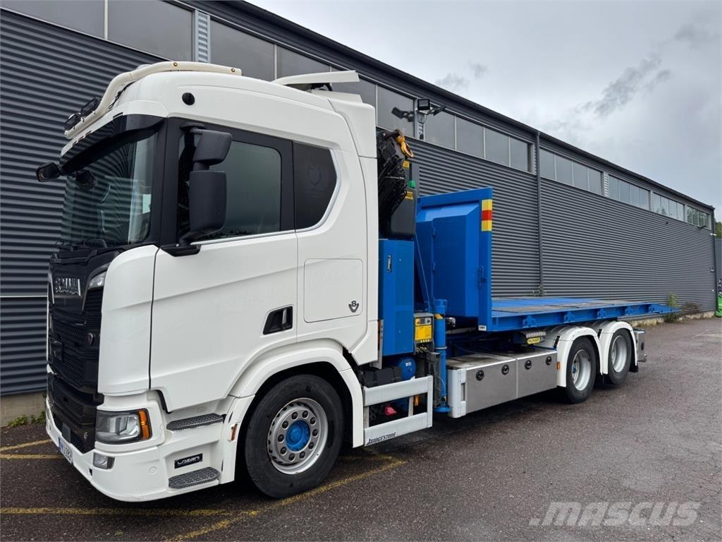 Scania R580 6X2 Nosturiautot