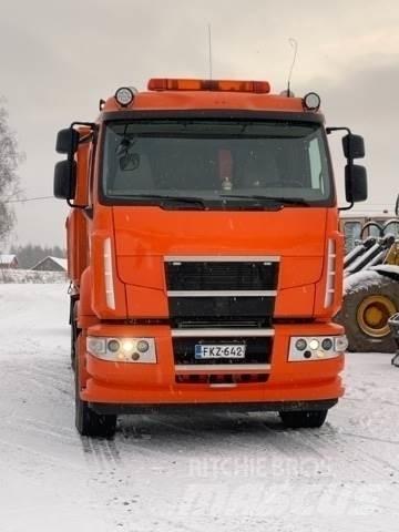 Sisu C600 E15M Sora- ja kippiautot