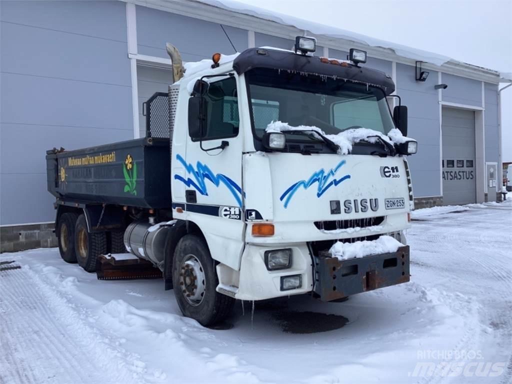 Sisu E 11 Tienhoitoautot