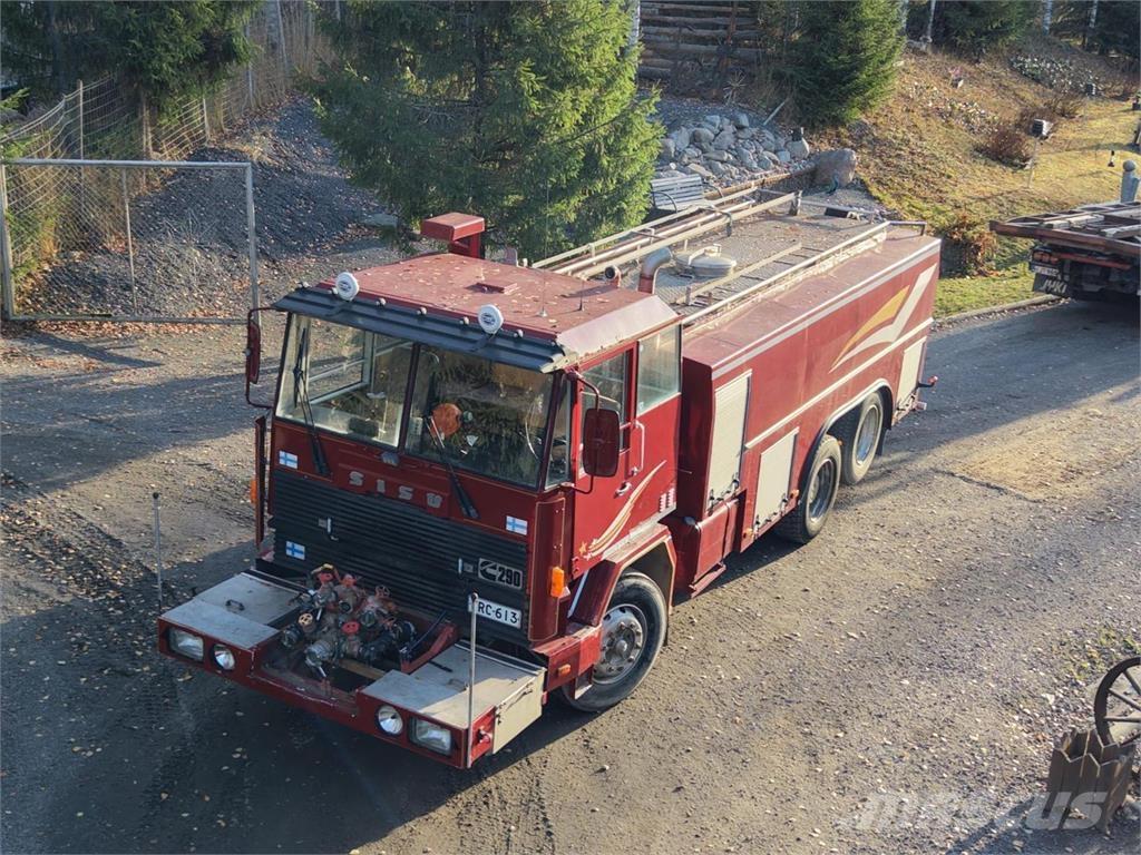 Sisu Paloauto 6X2 Muut kuorma-autot