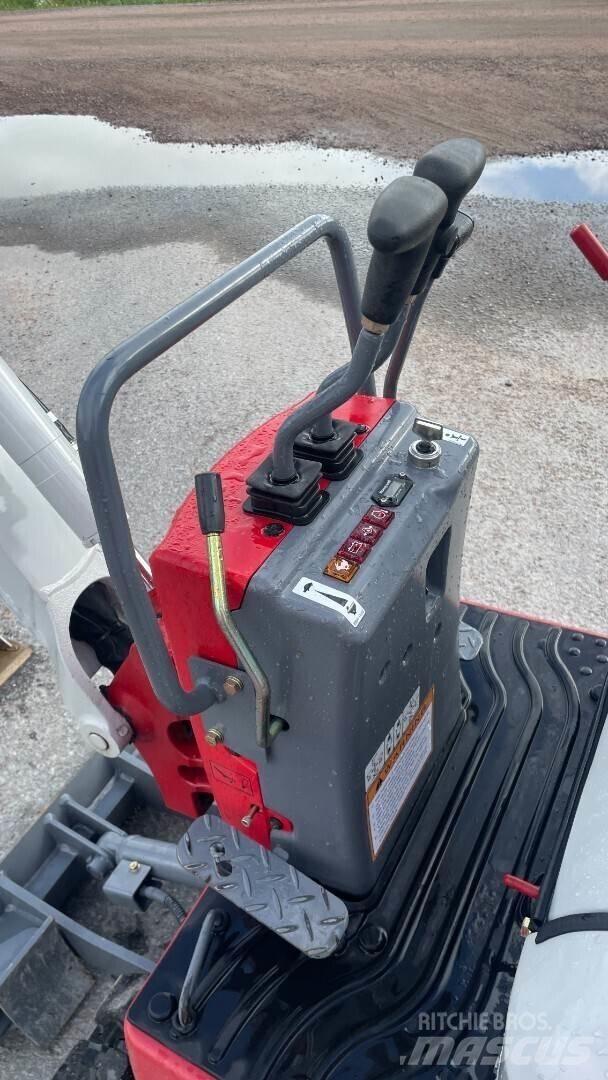 Takeuchi TB210R Minikaivukoneet < 7t