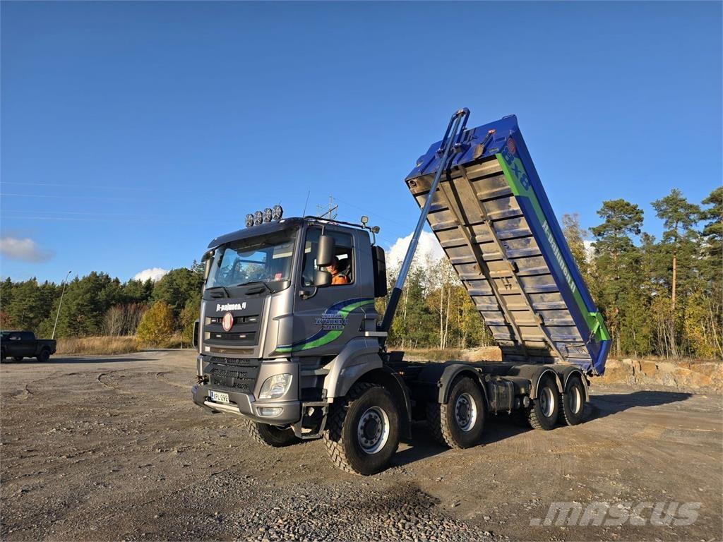 Tatra Phoenix Traktorit