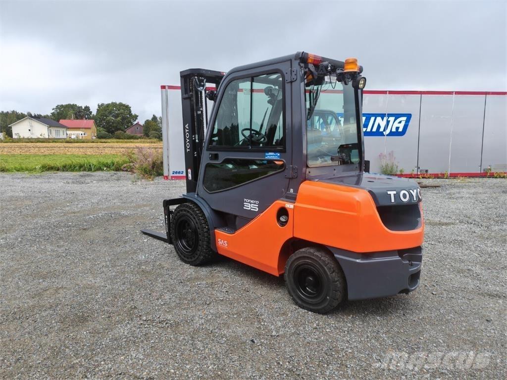 Toyota 02-8FDJF35 Dieseltrukit