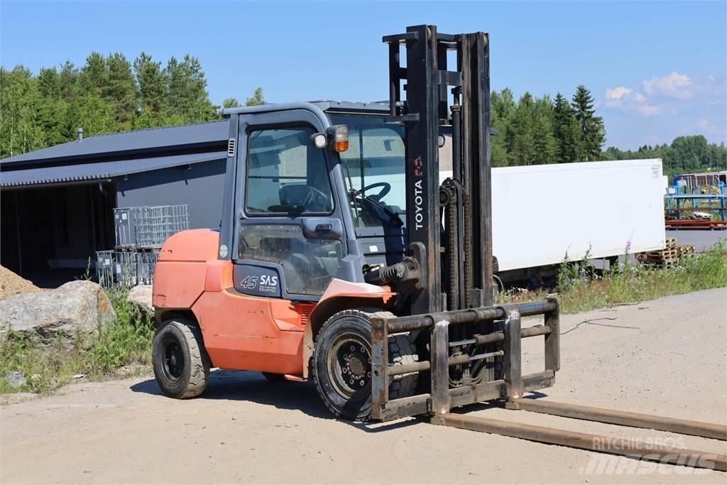 Toyota 7FD40 Dieseltrukit