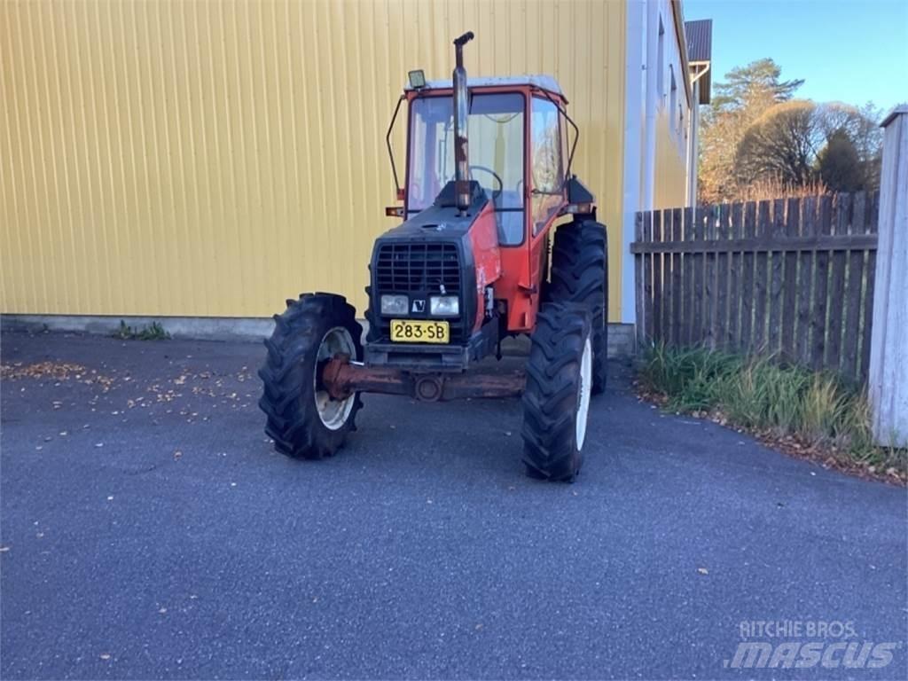 Valmet 4x4 Traktorit