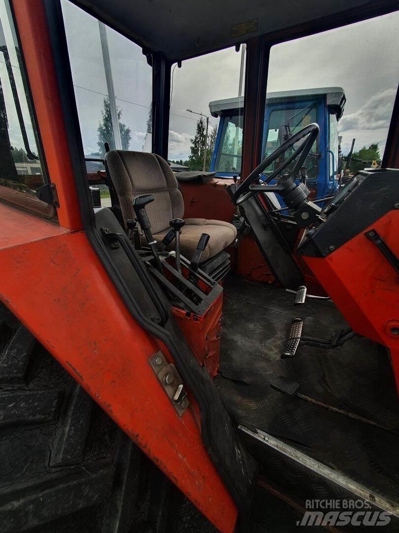 Valmet 605-4 EK Traktorit