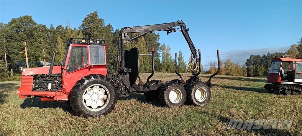 Valmet 702 Kuormatraktorit